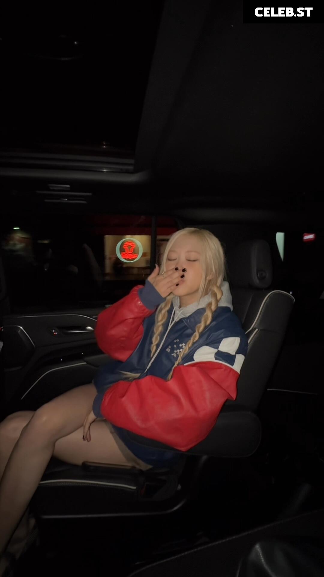 Rosé || Roseanne Park - BLΛƆKPIИK ( BLACKPINK ) Image 4503914