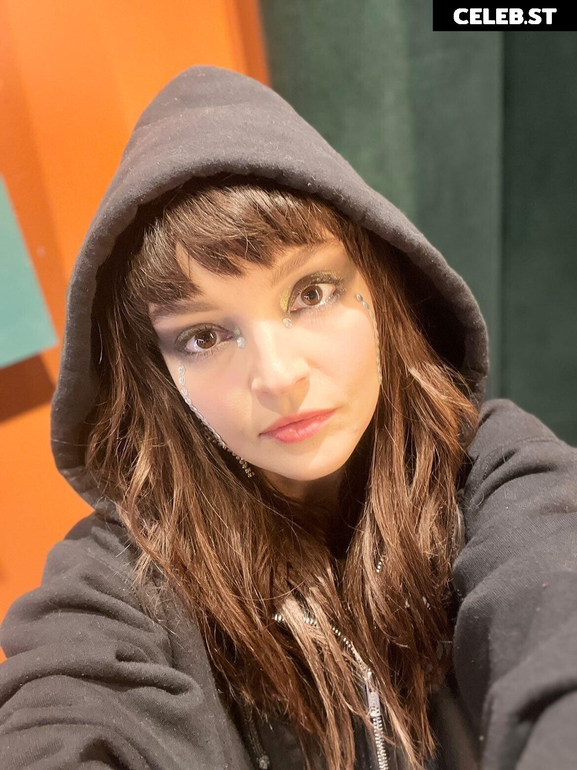 Lauren Mayberry (Singer) Image 4508159