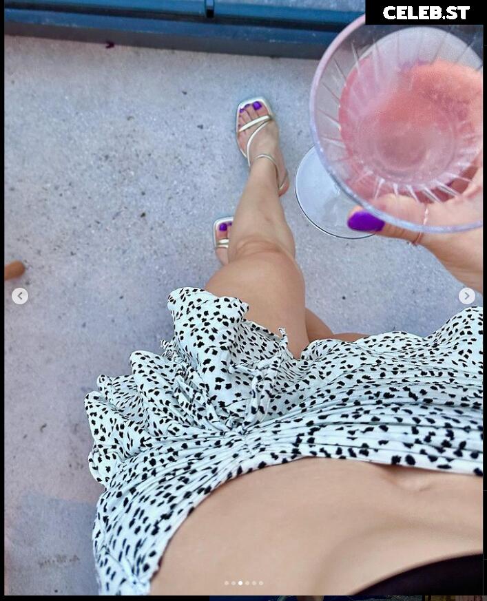 Merve Elmas / mrv.lms Image 4697207