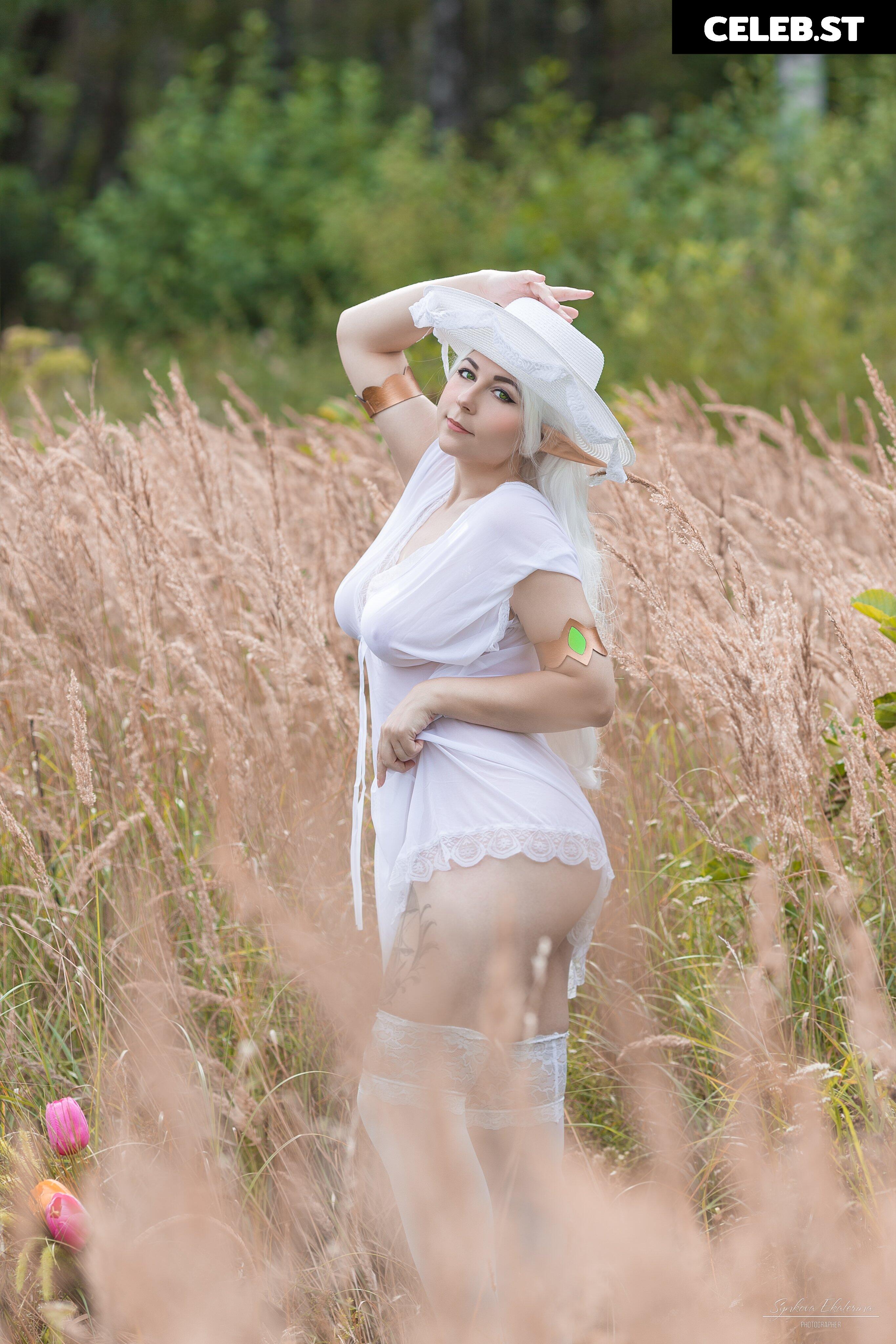 Mikocosplay/marymoor/miko_cosplay Image 4694760