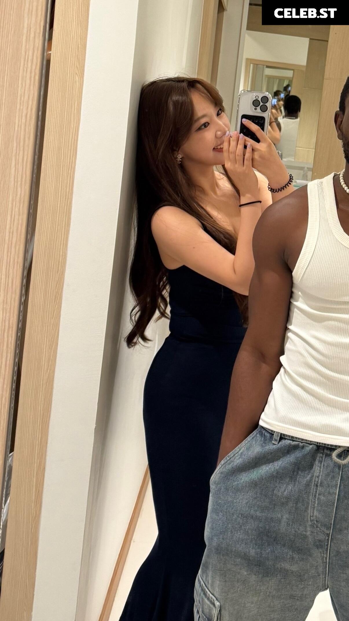 em_mioo Image 4692321