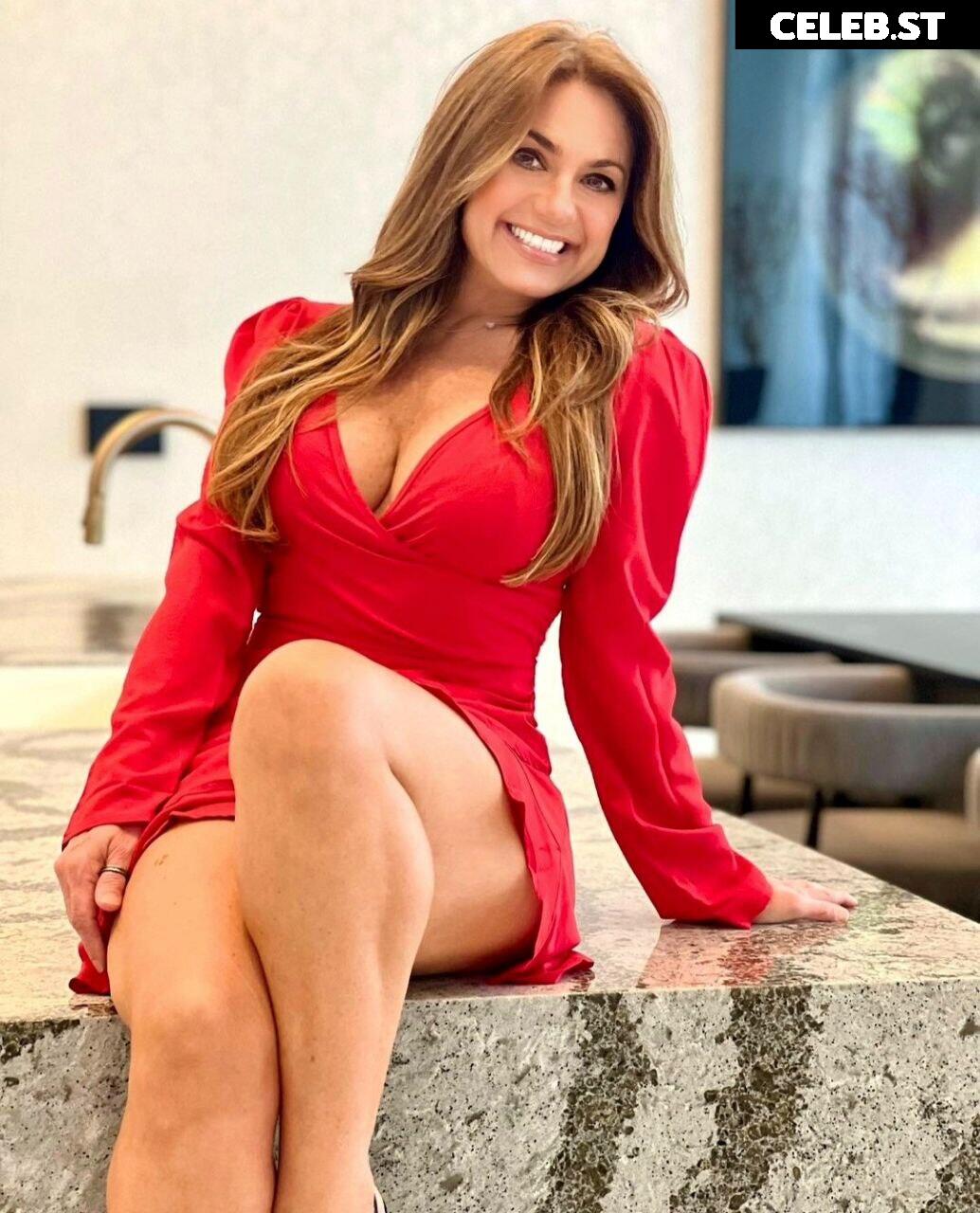 Penelope Menchaca TV host Image 4690862