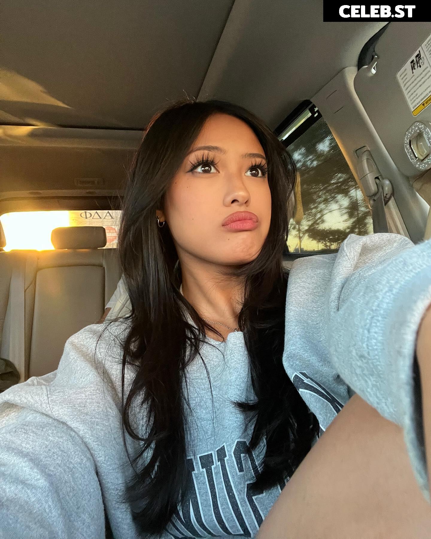 Gabby Hua @gabby.hua Image 4685520