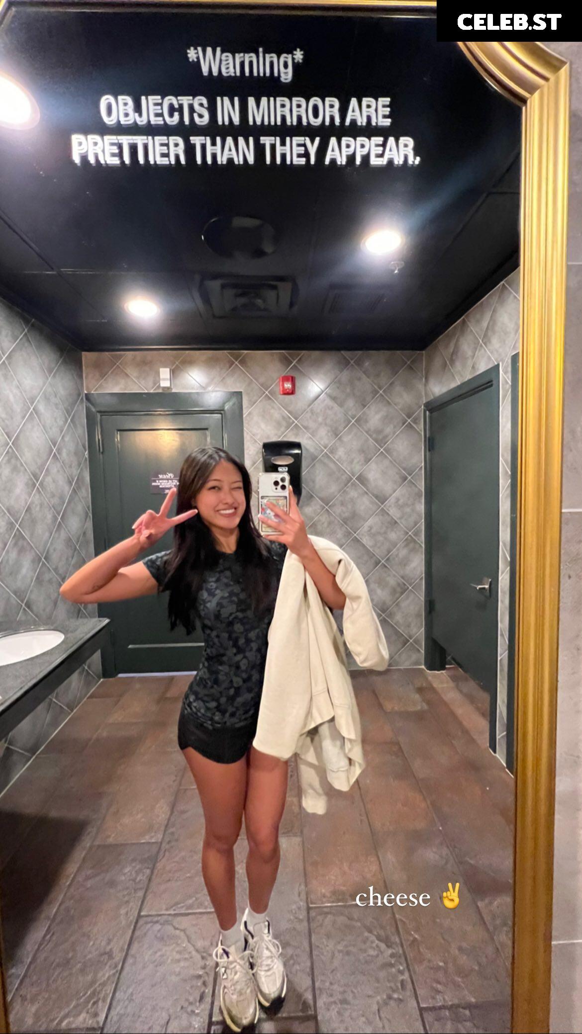 Gabby Hua @gabby.hua Image 4685495