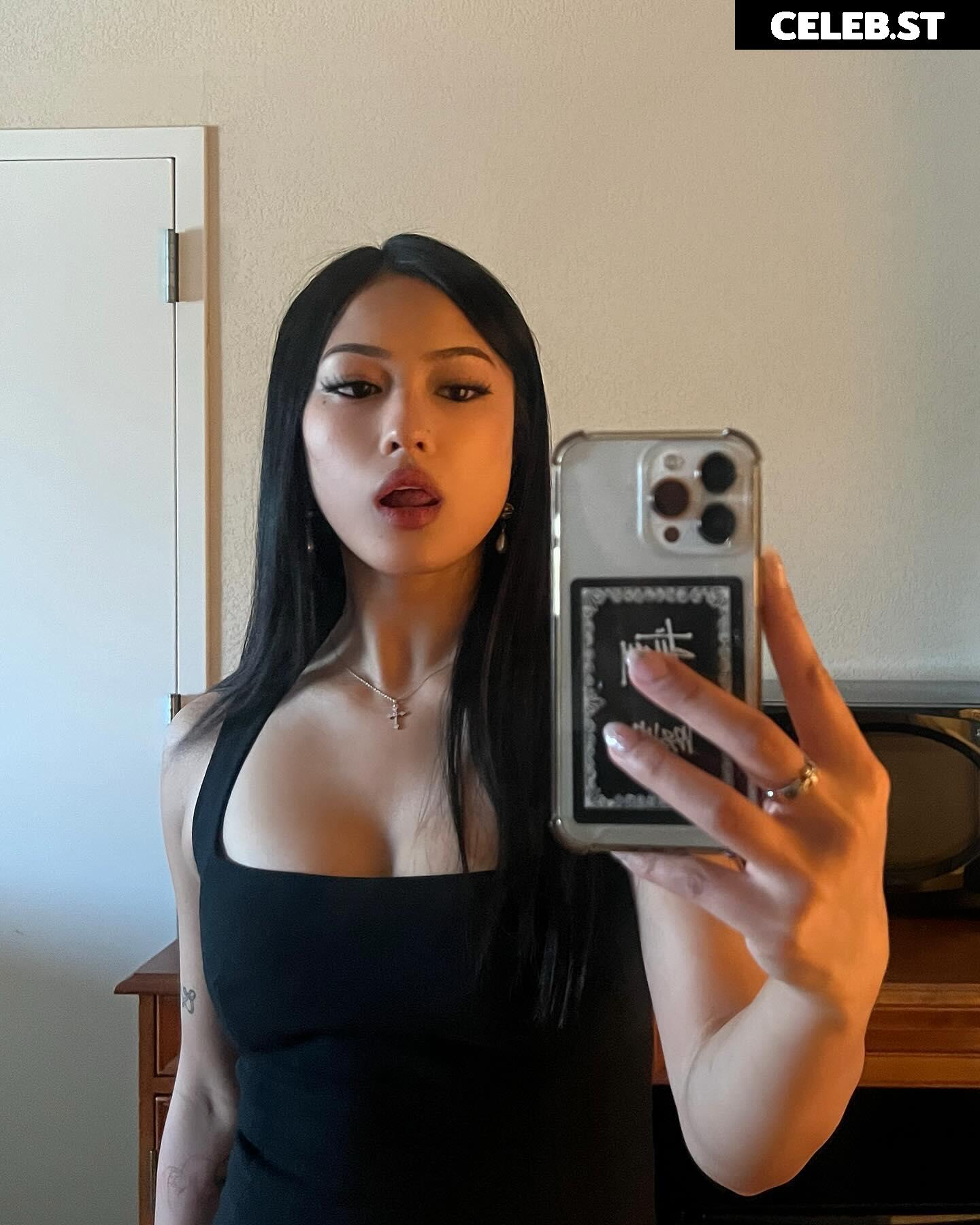 Gabby Hua @gabby.hua Image 4686407
