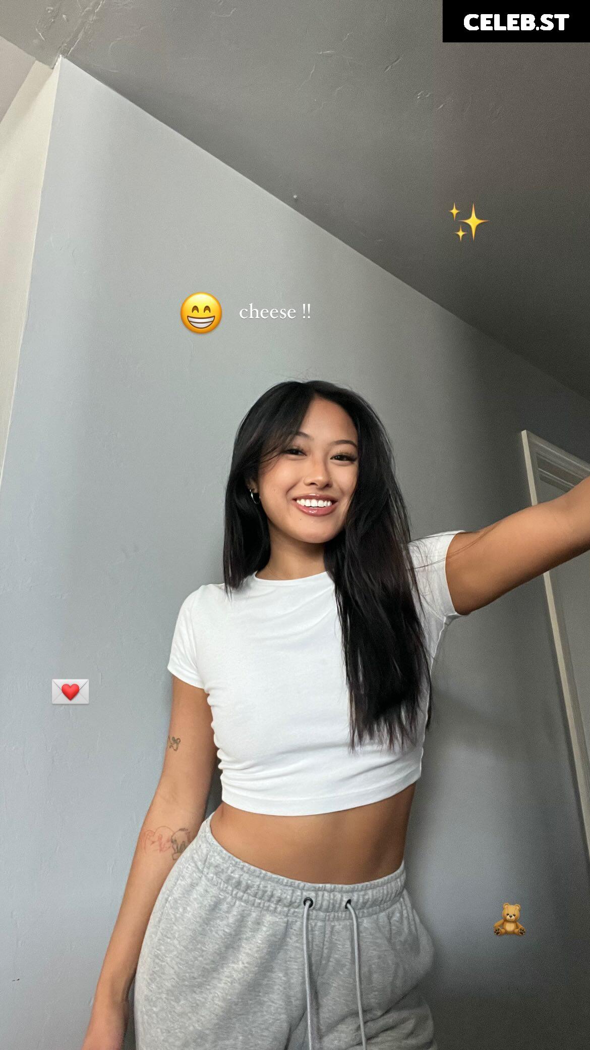 Gabby Hua @gabby.hua Image 4686101