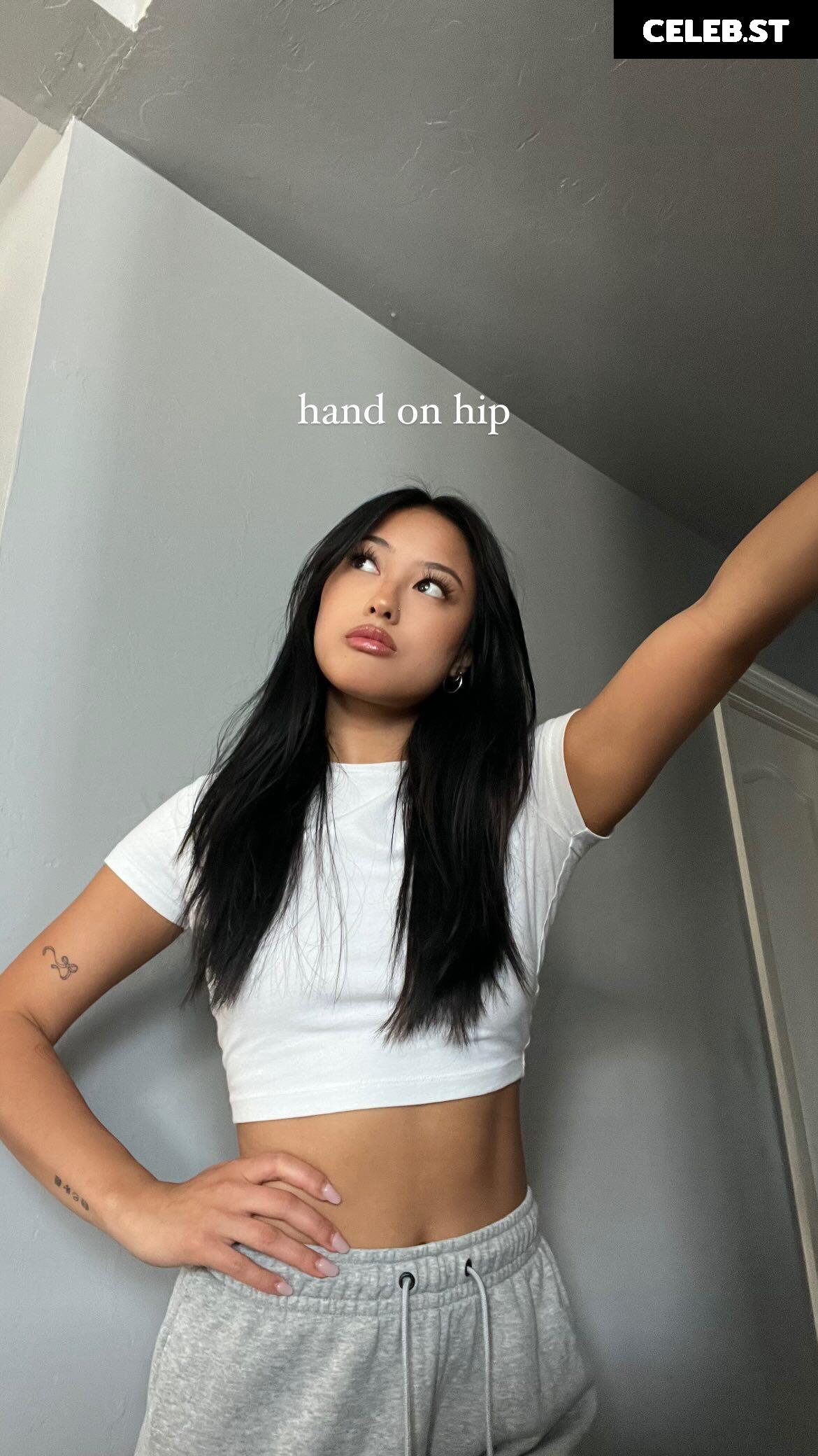 Gabby Hua @gabby.hua Image 4686107
