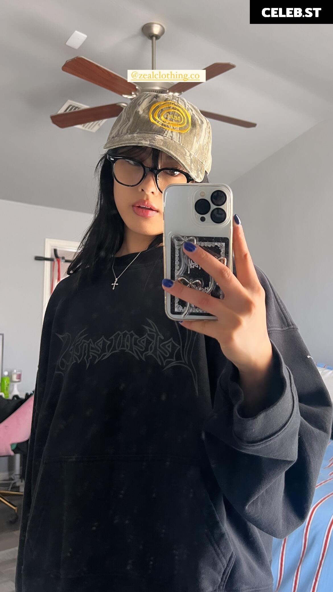 Gabby Hua @gabby.hua Image 4687370