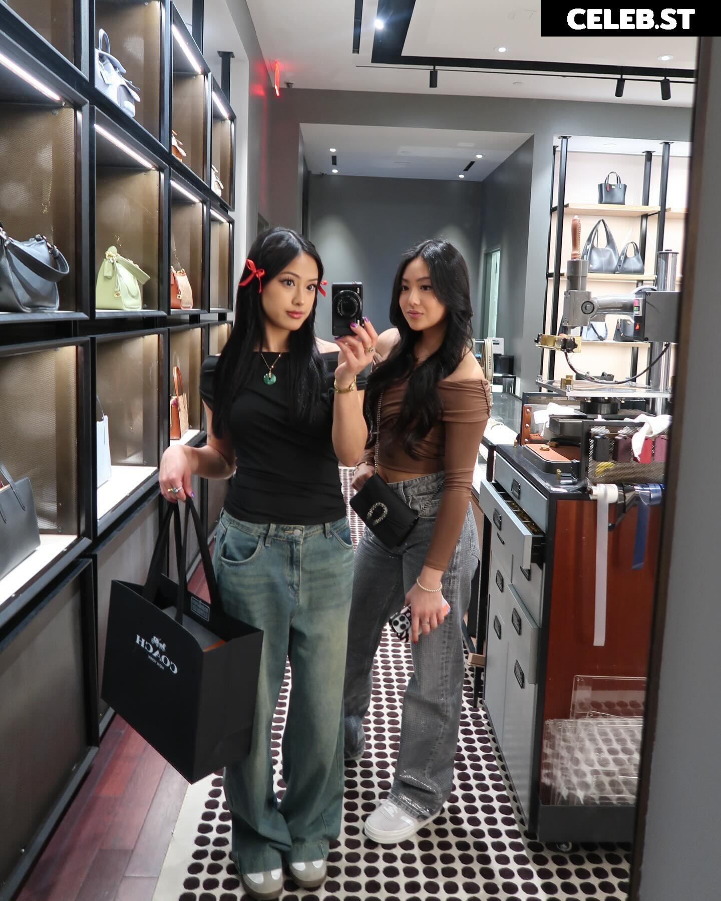 Gabby Hua @gabby.hua Image 4687260
