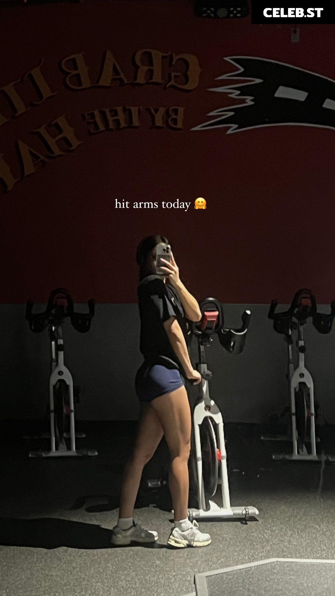 Gabby Hua @gabby.hua Image 4684766