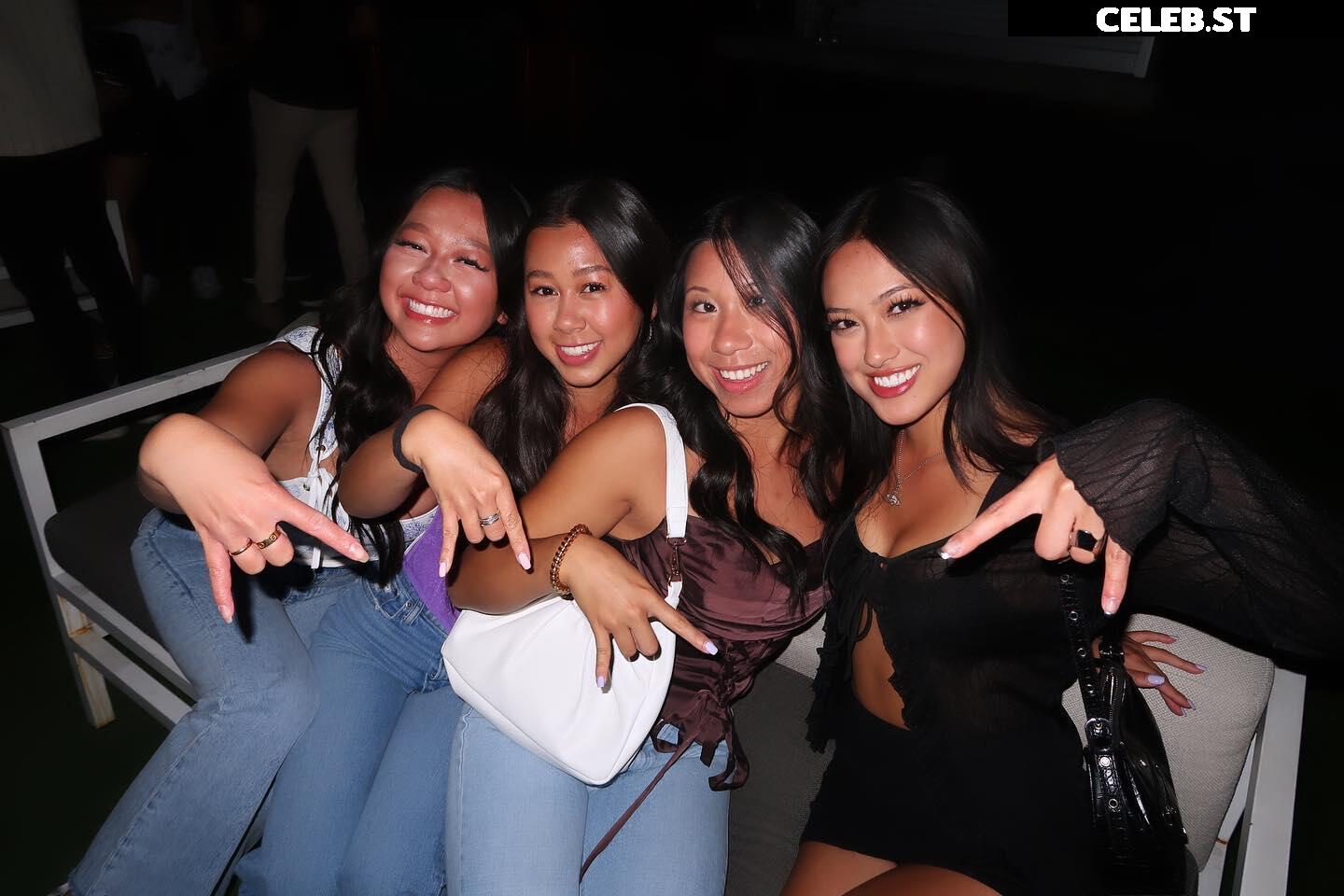 Gabby Hua @gabby.hua Image 4684604