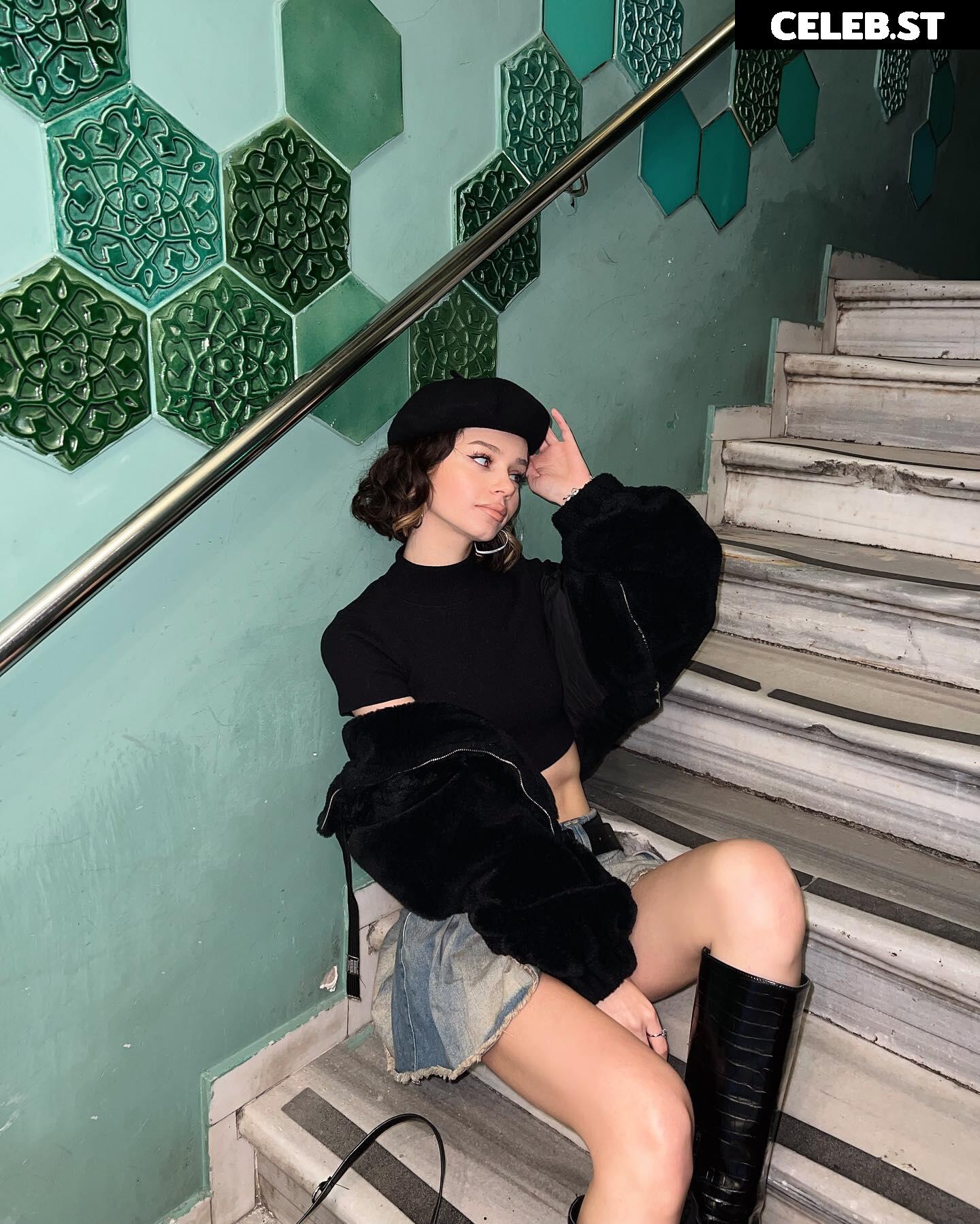 Sumru Özden / sumruozdenn Image 4683001