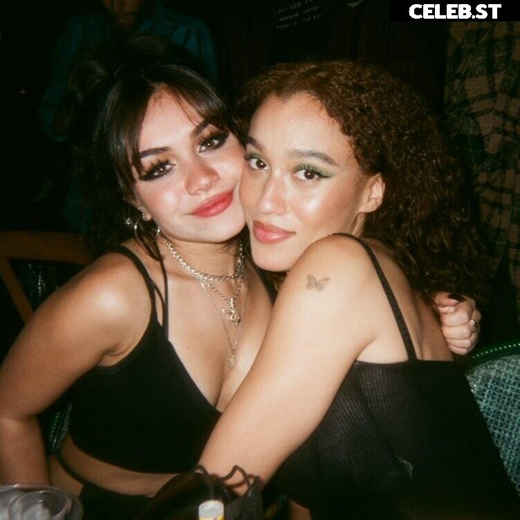 Tara yummy Image 4675092