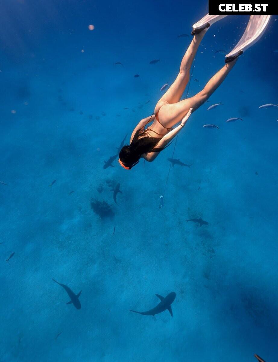 Tara yummy Image 4674919