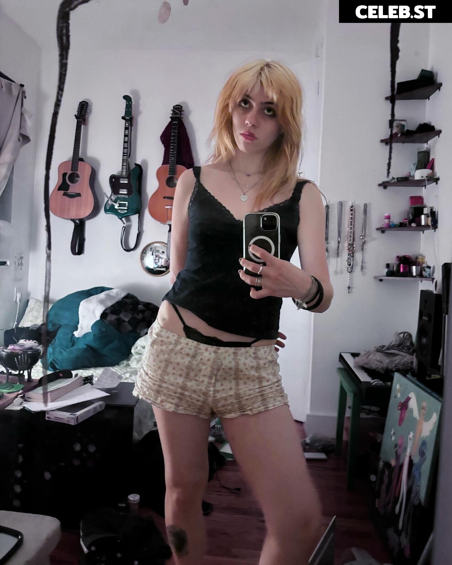 wormsheriff / Olivia O Image 4671083