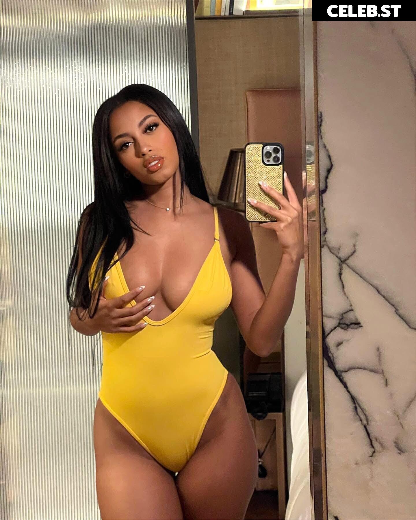 jonica / jonica keating Image 4670348