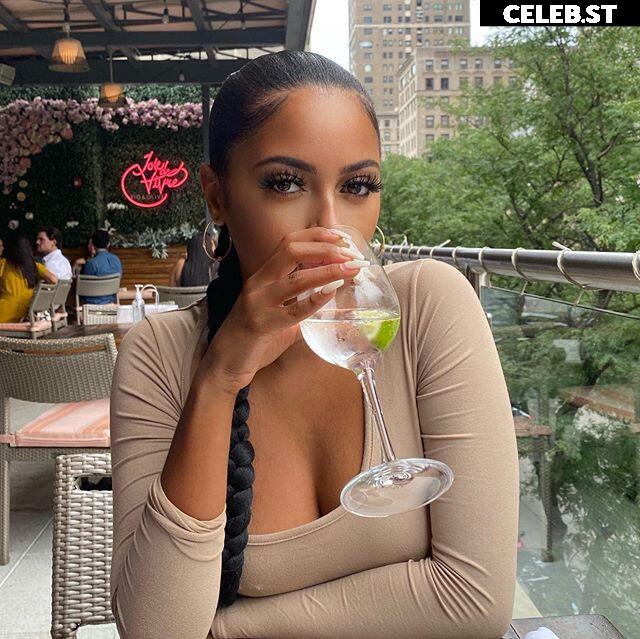 jonica / jonica keating Image 4665581