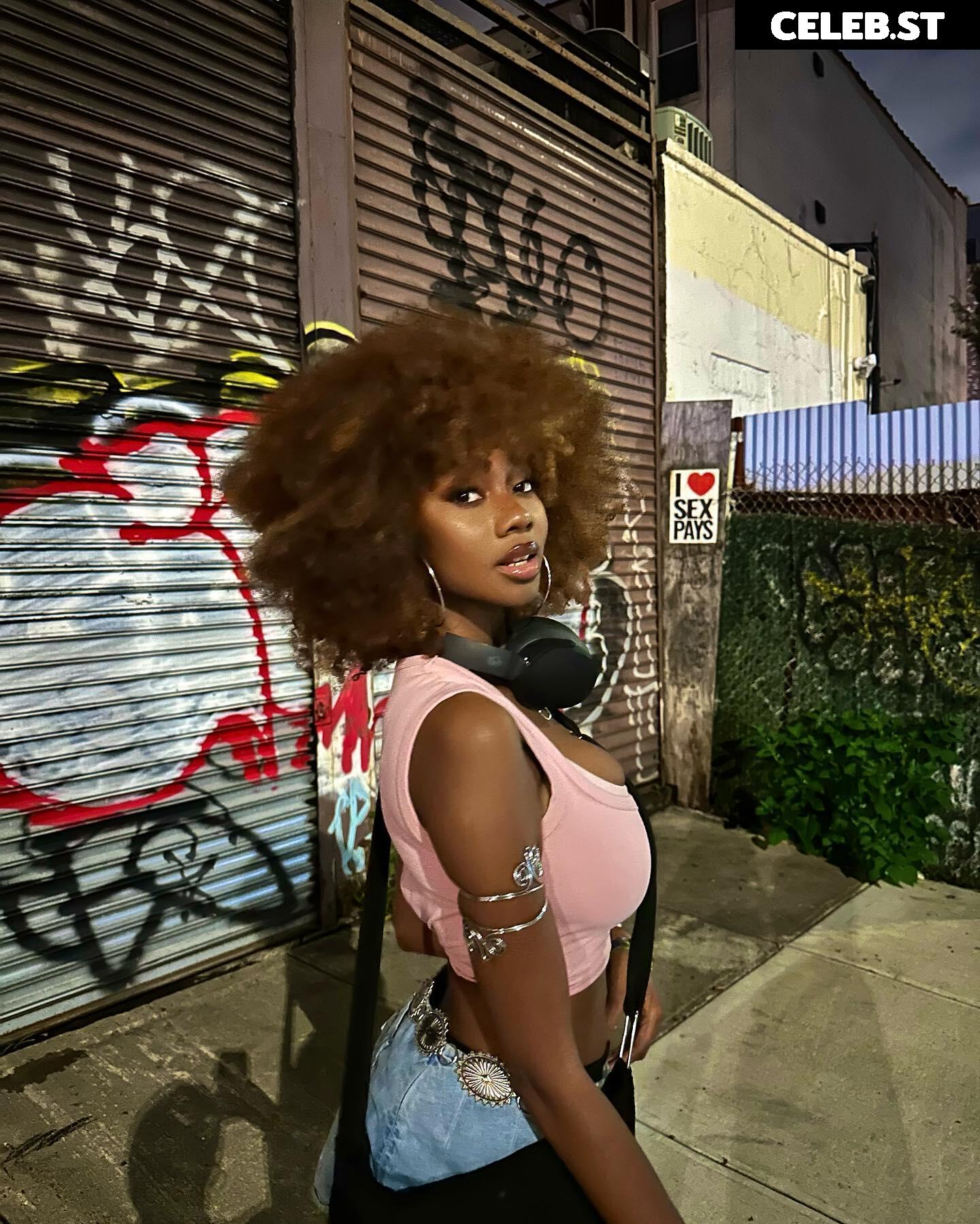 Webeecca / Blackgapprincess Image 4664337