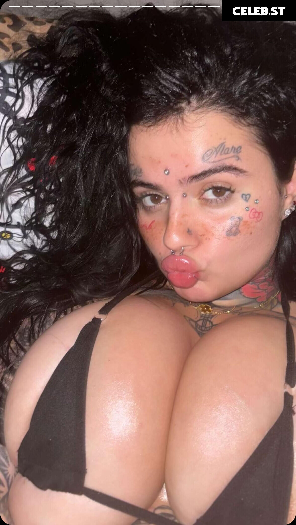 Bloodwrist | xgabyv | gaby9sm | u16931110 | xocuban Image 4663564