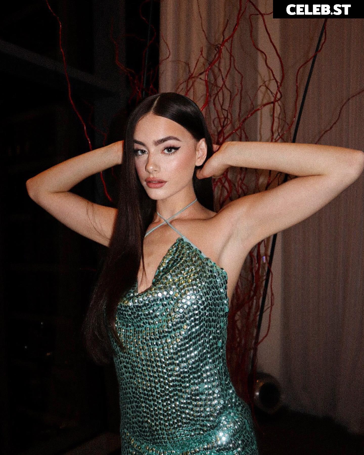 Yael Shelbia Image 4655829