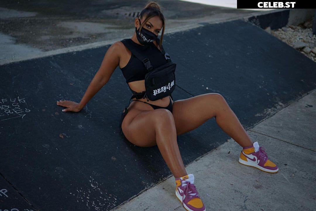 Camila Bernal | theycallmemami Image 4659120