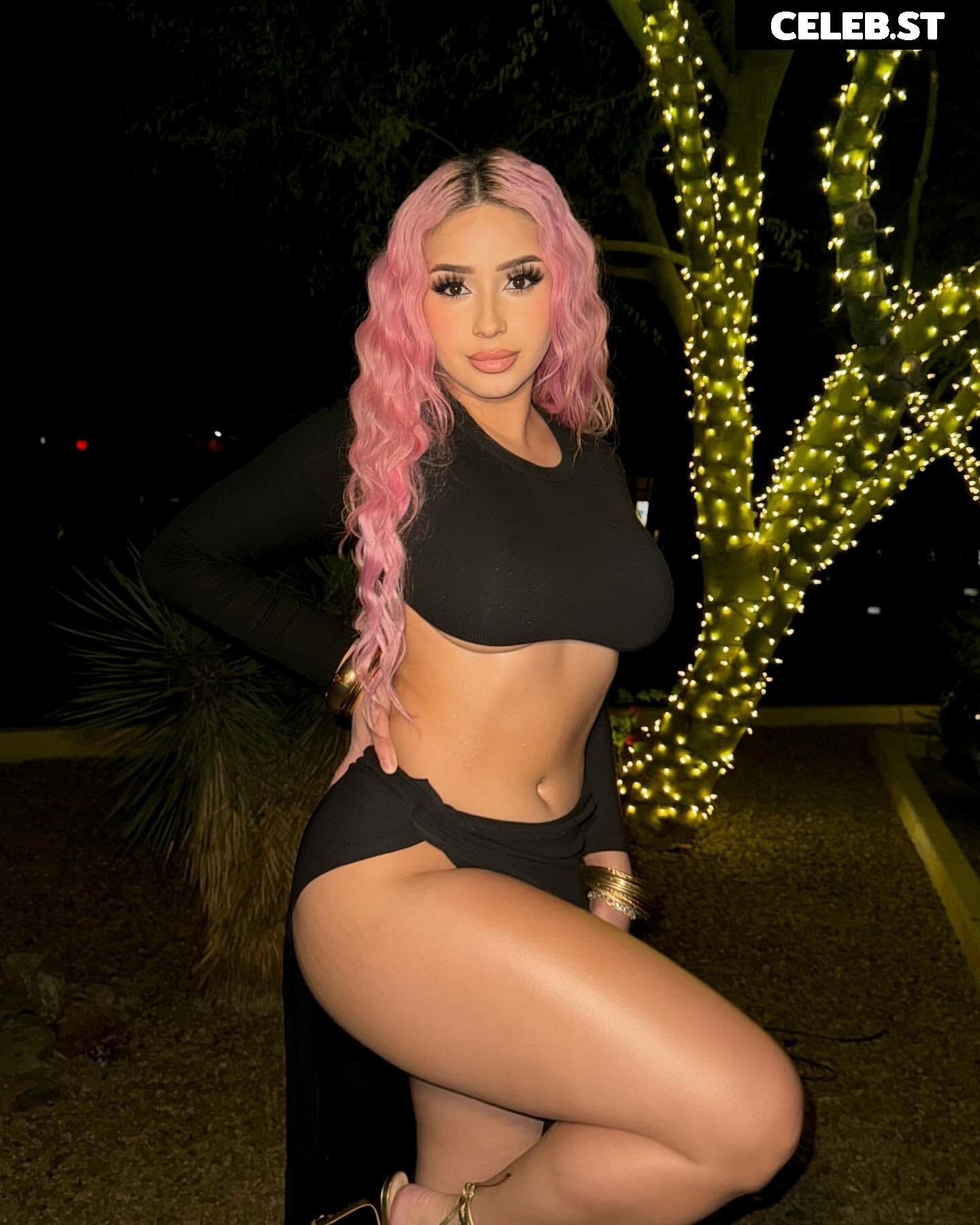 Anka Vulin / Ankward__ / Image 4658005