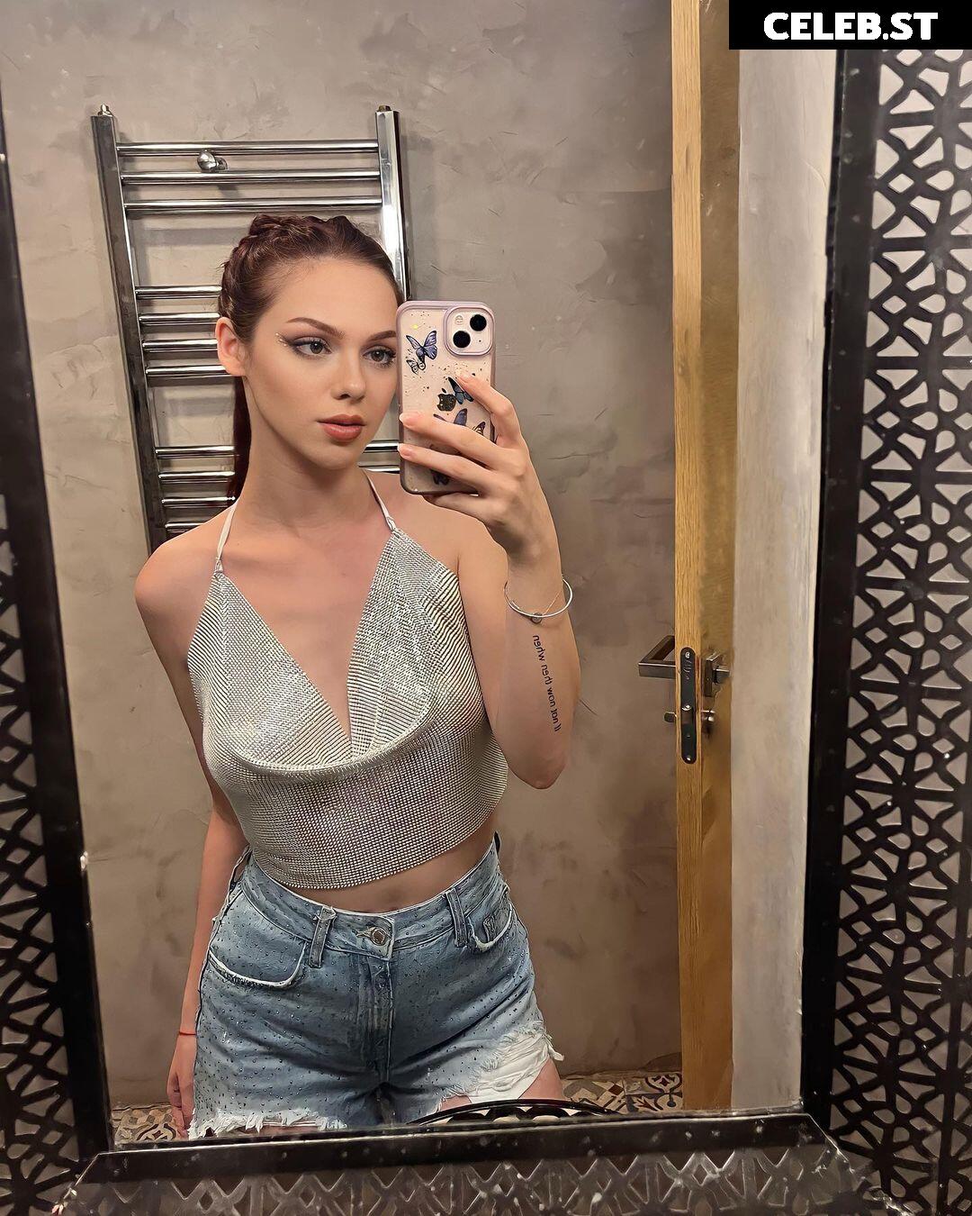 foxylauragirl Image 4647302