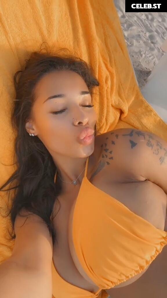 Kadelle Samuals, @kadellesamuals_ busty instagram model Image 4634357