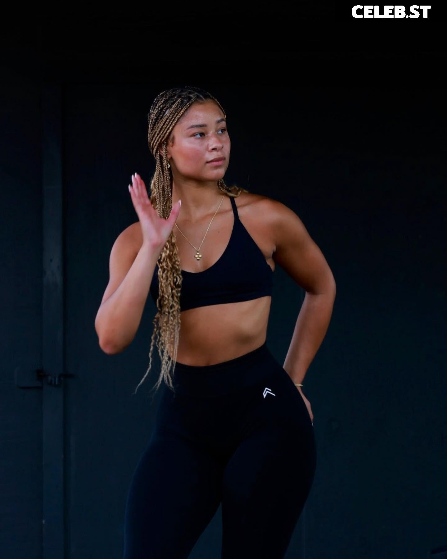 The Learmann Twins | Ana and Lexie Learmann Image 4638268