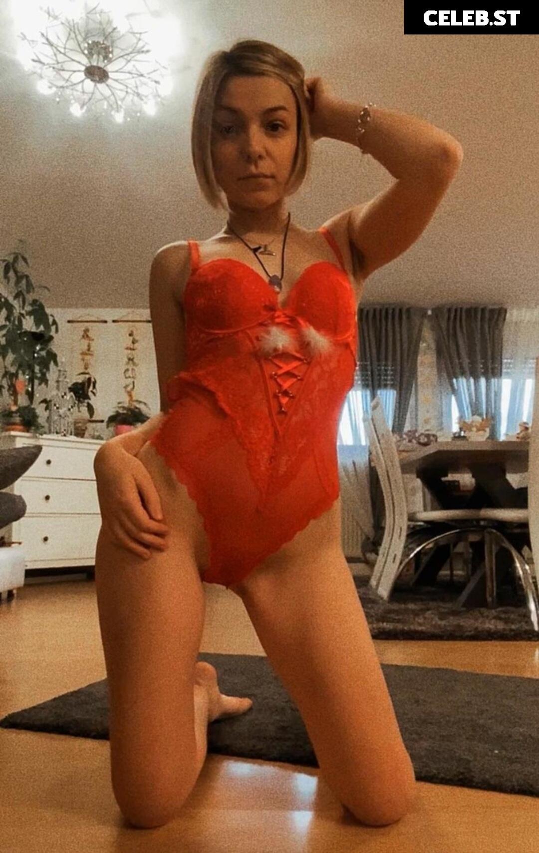 claudialicious Image 462730