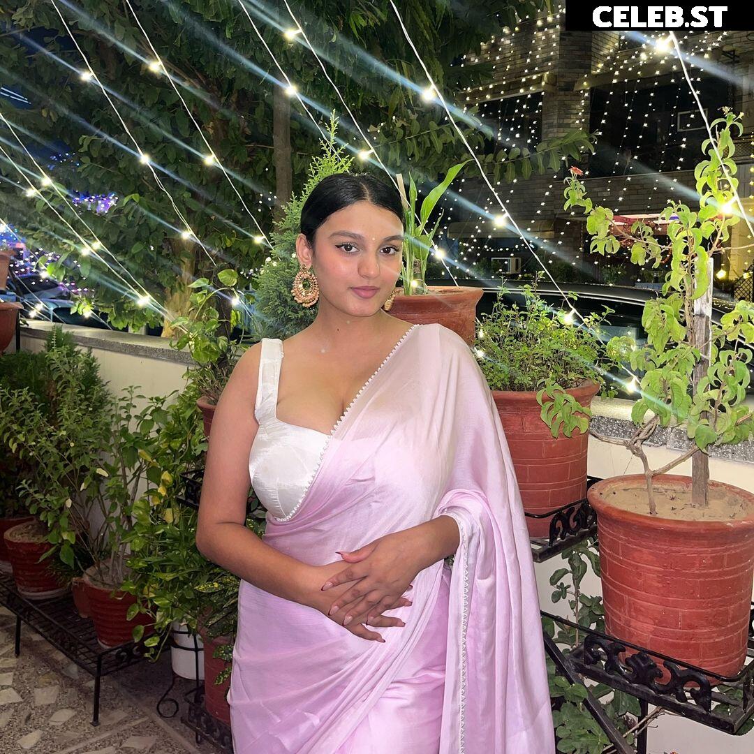 @_ayushaaaa__, Ayusha, busty Indian influencer Image 4620736