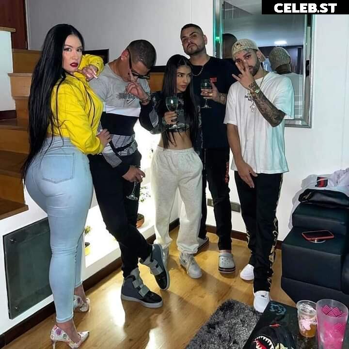 Diosa Canales Image 4619445