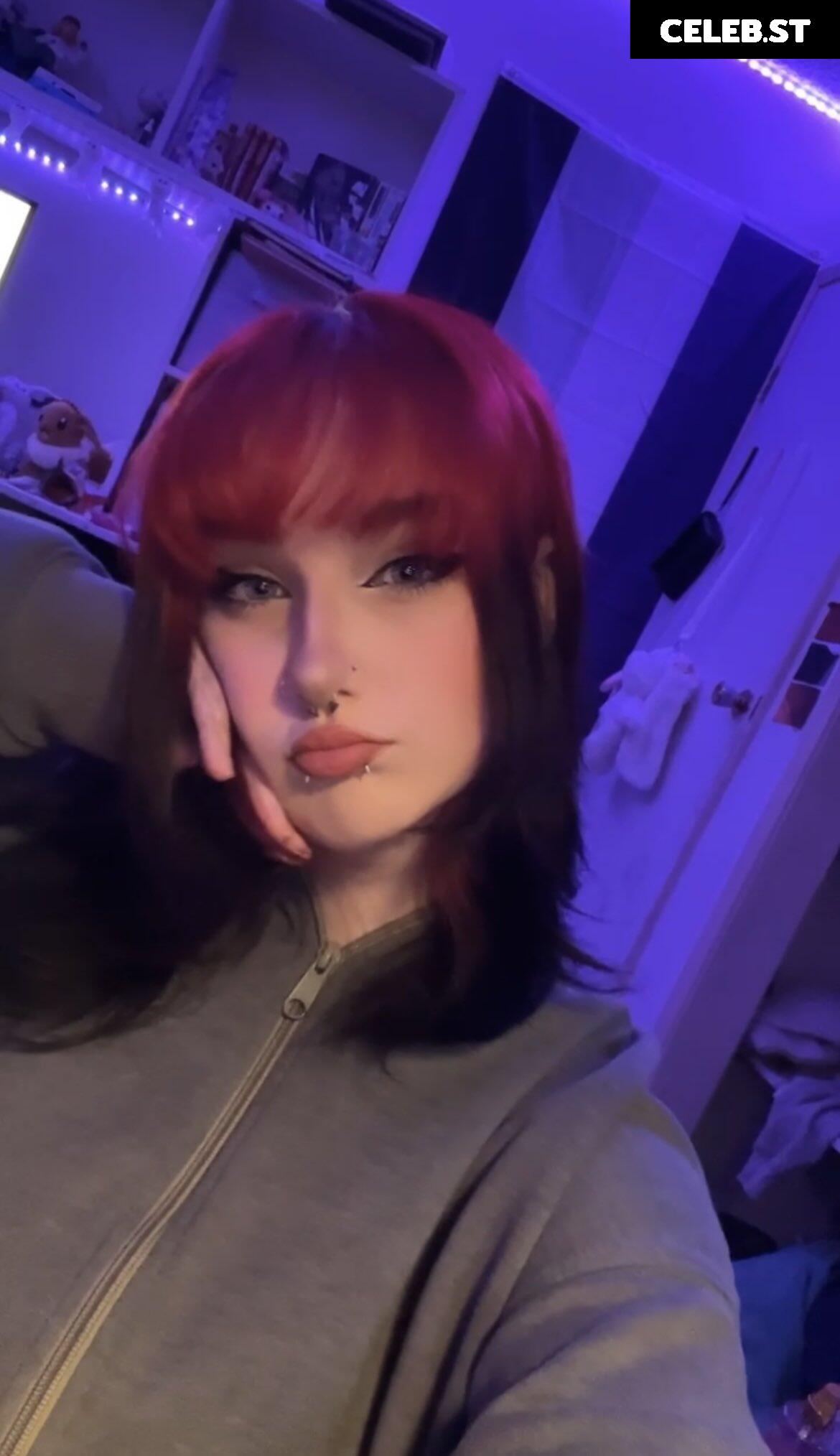 sylvieexo / sylvieesxo / sylvieecos Image 4609555