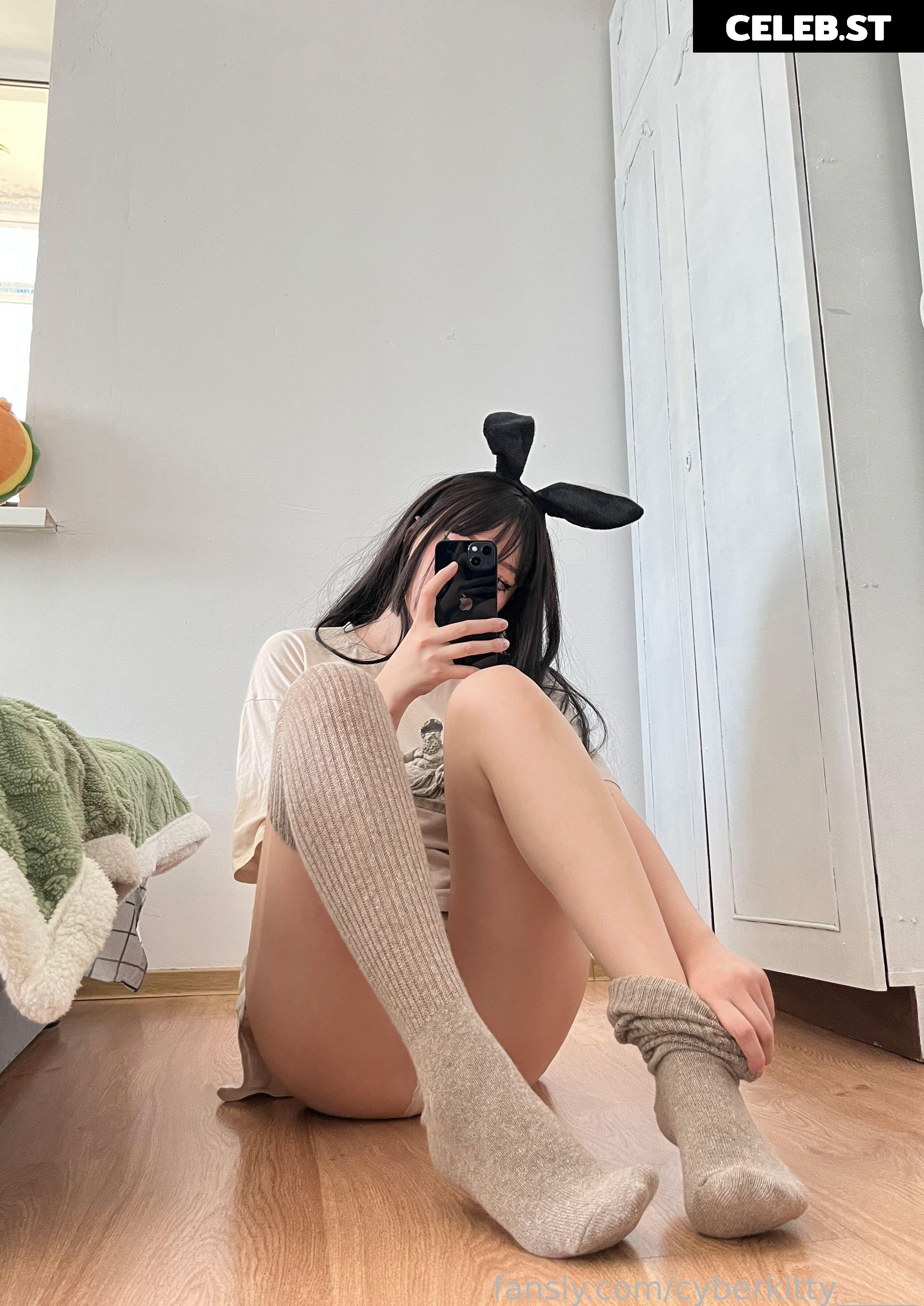 cyberkitty_____  / Dayana Yessembayeva / cyberkitty Image 4796474