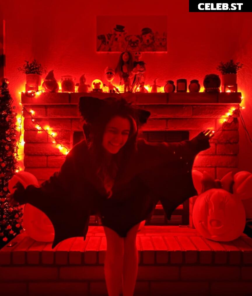 Mally_Mouse Image 4782308