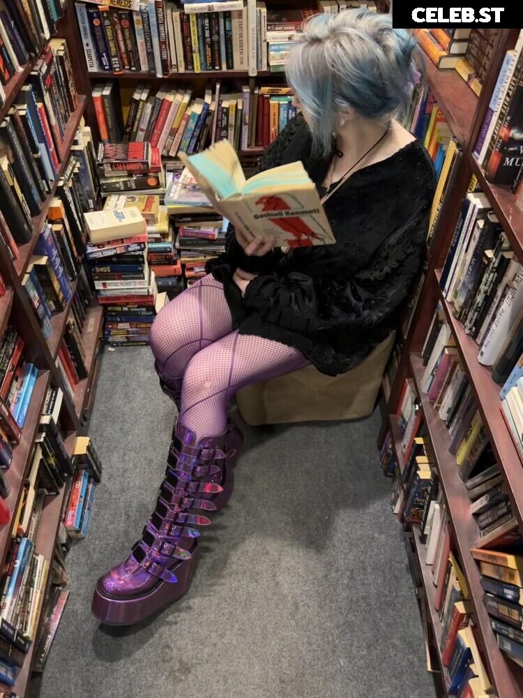 Saharanotthedesert (Turnipfaced, Downsmashed) Image 4789132