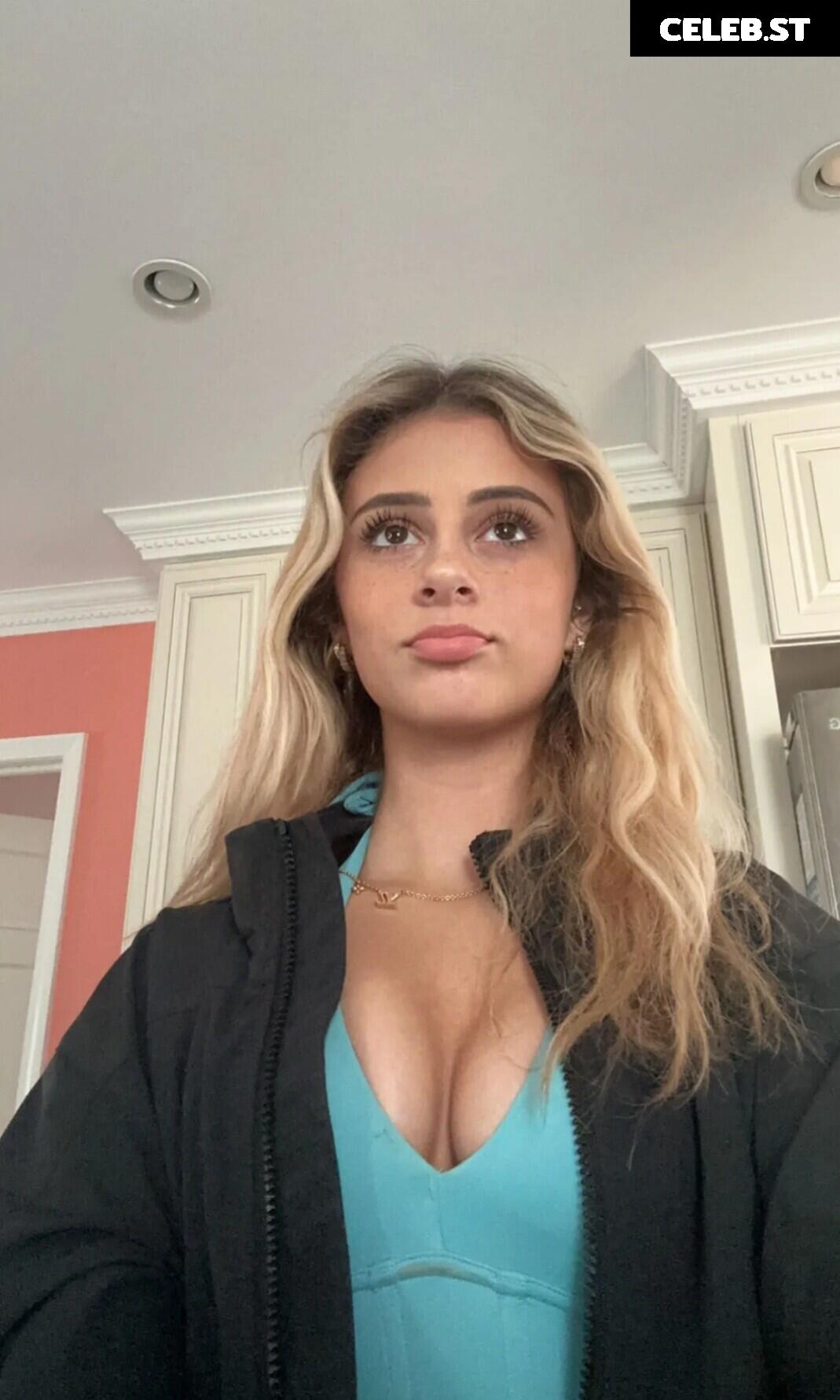 Norissa Valdez (@norissavaldez) Image 4774044