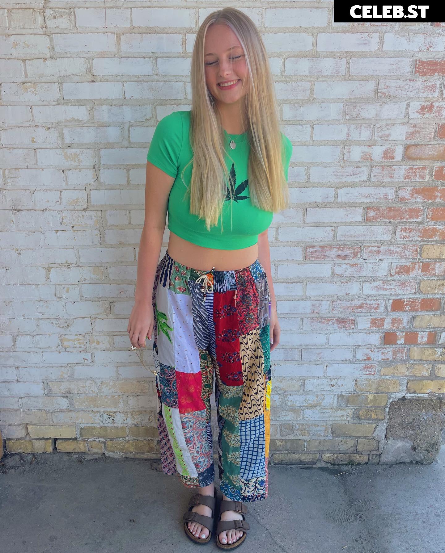 Anya.Truax Image 4772134