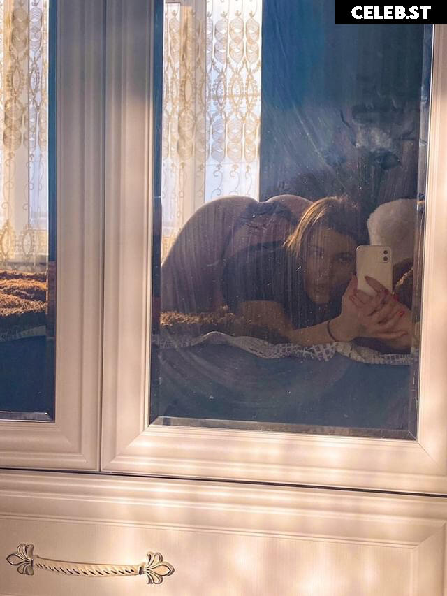 Albina Gladkikh Image 477021