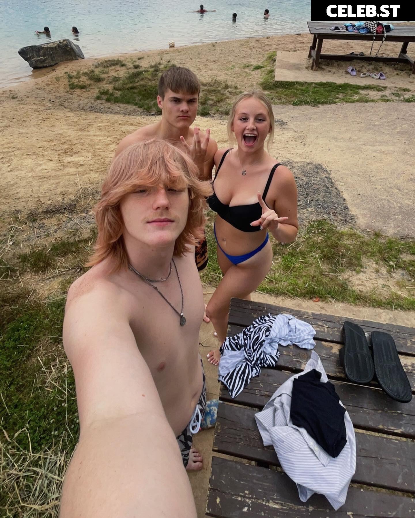 Anya.Truax Image 4779944