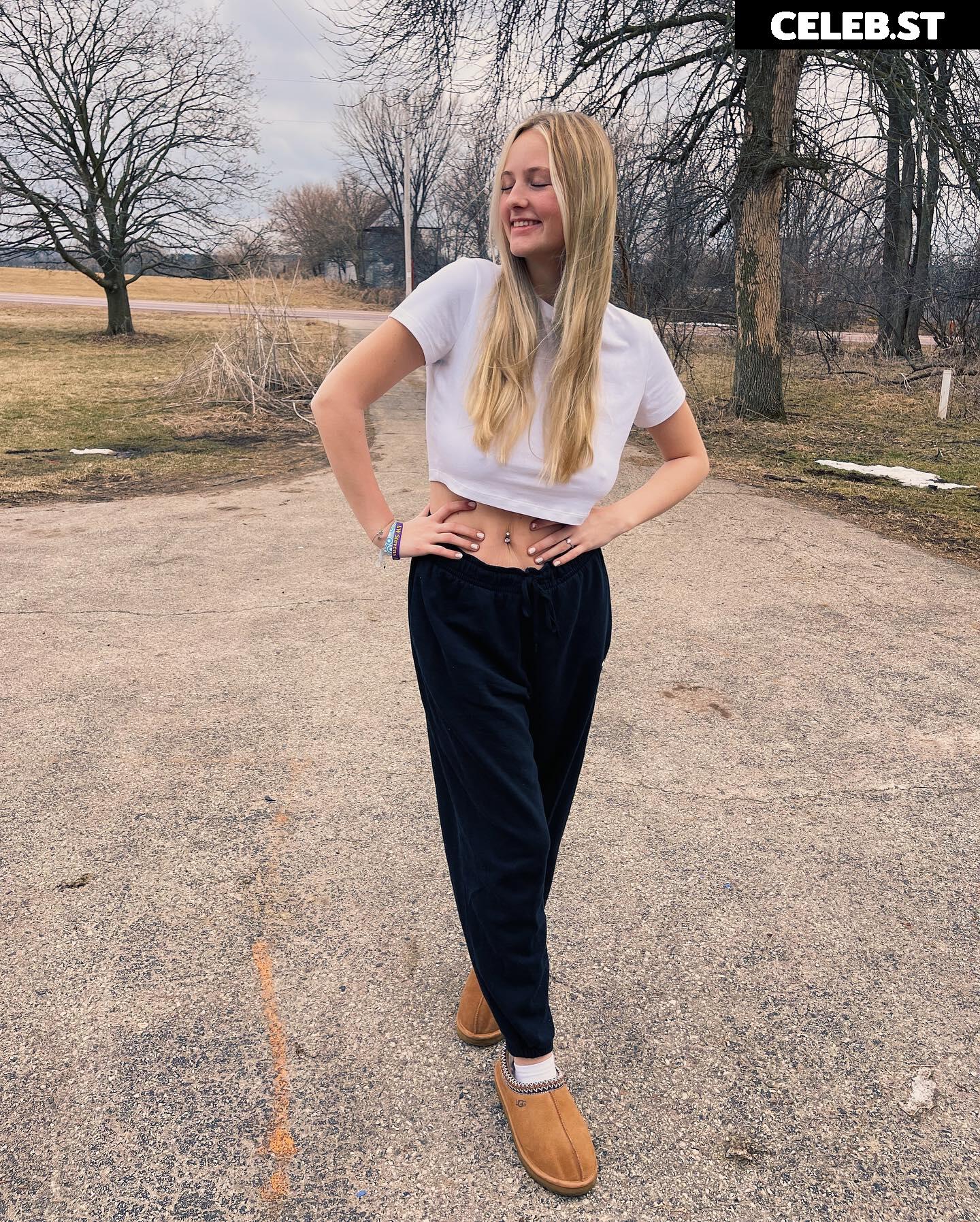 Anya.Truax Image 4778386