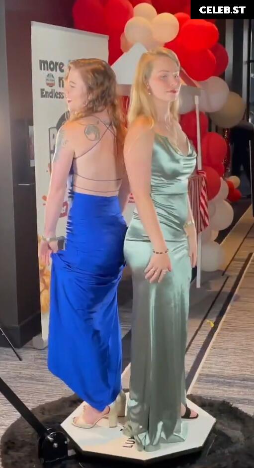 HaileeandKendra - Hailee Kendra Image 4778369