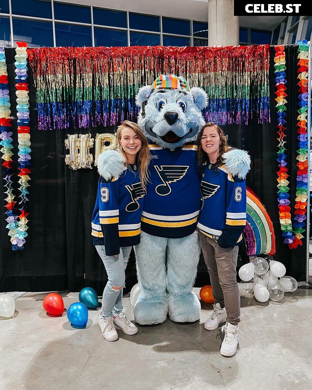 HaileeandKendra - Hailee Kendra Image 4765672