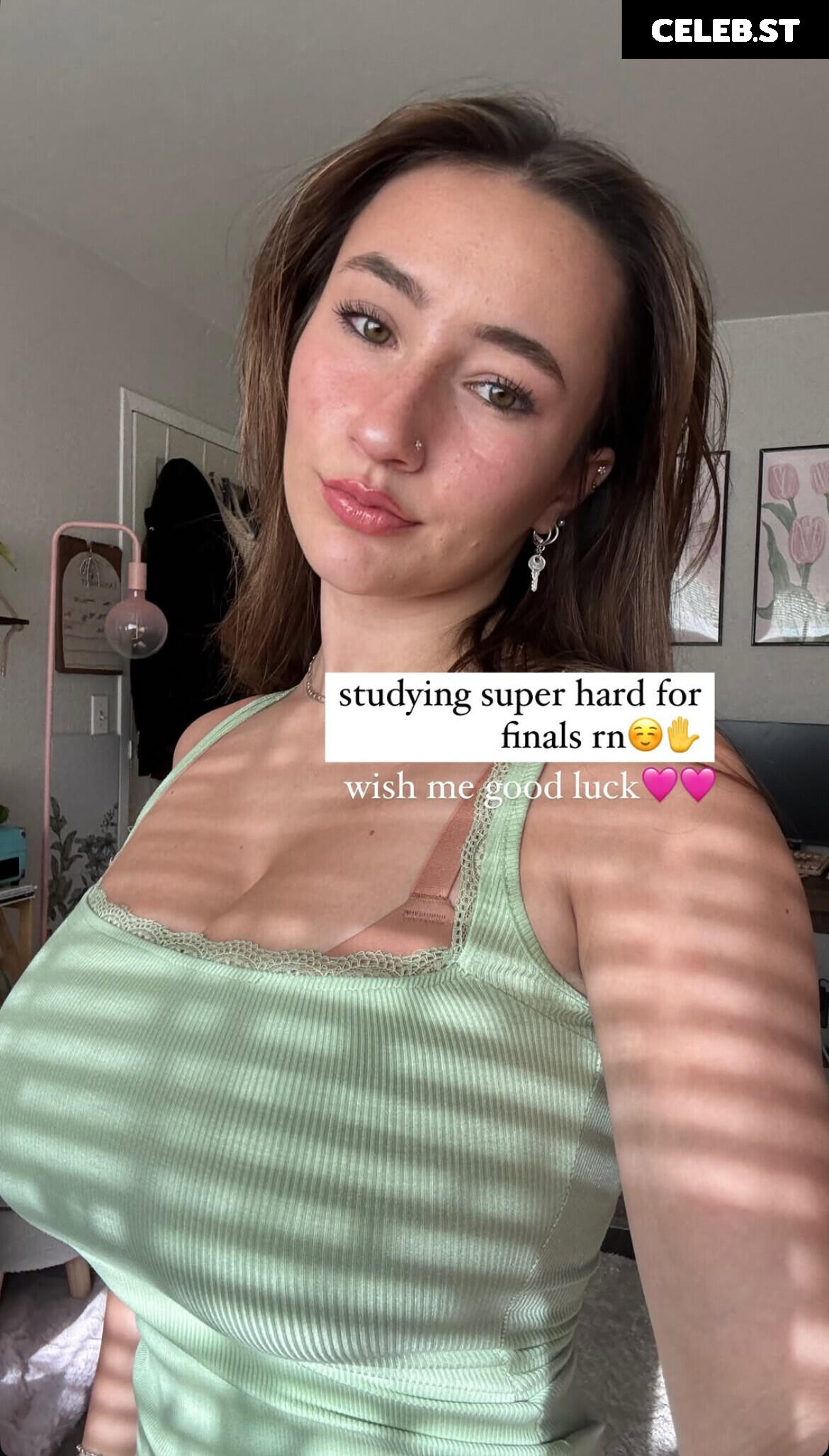 Nnevelpappermann | Devon Shae Image 4762089