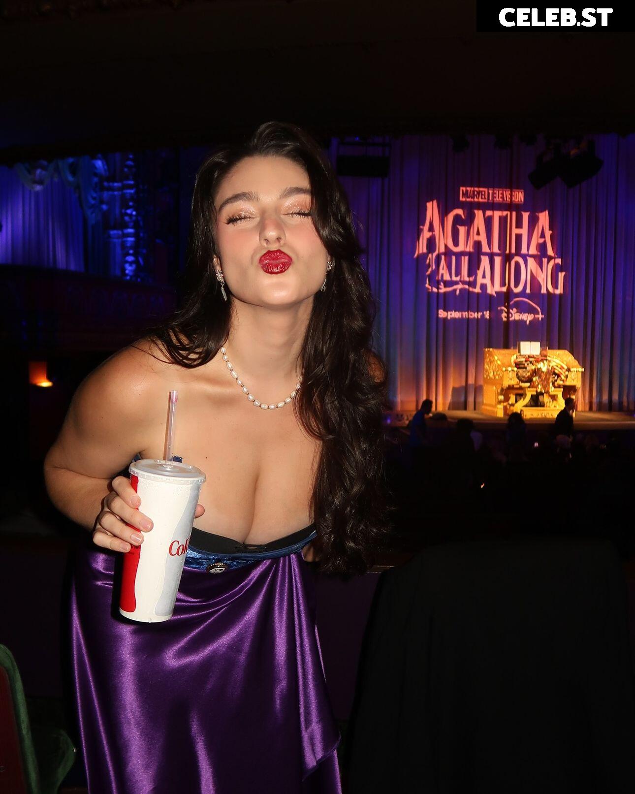 Taya Miller / Tayamillerr Image 4768108