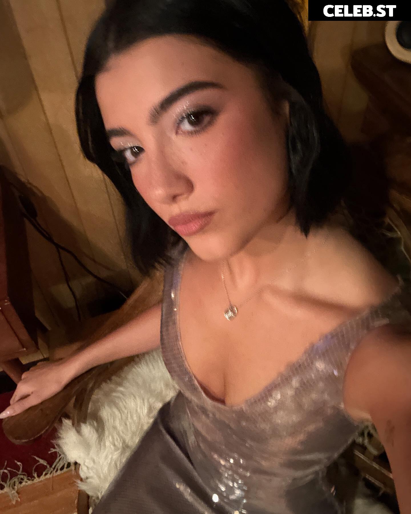 Charli D&#039;Amelio / Charli Damelio Image 4756641