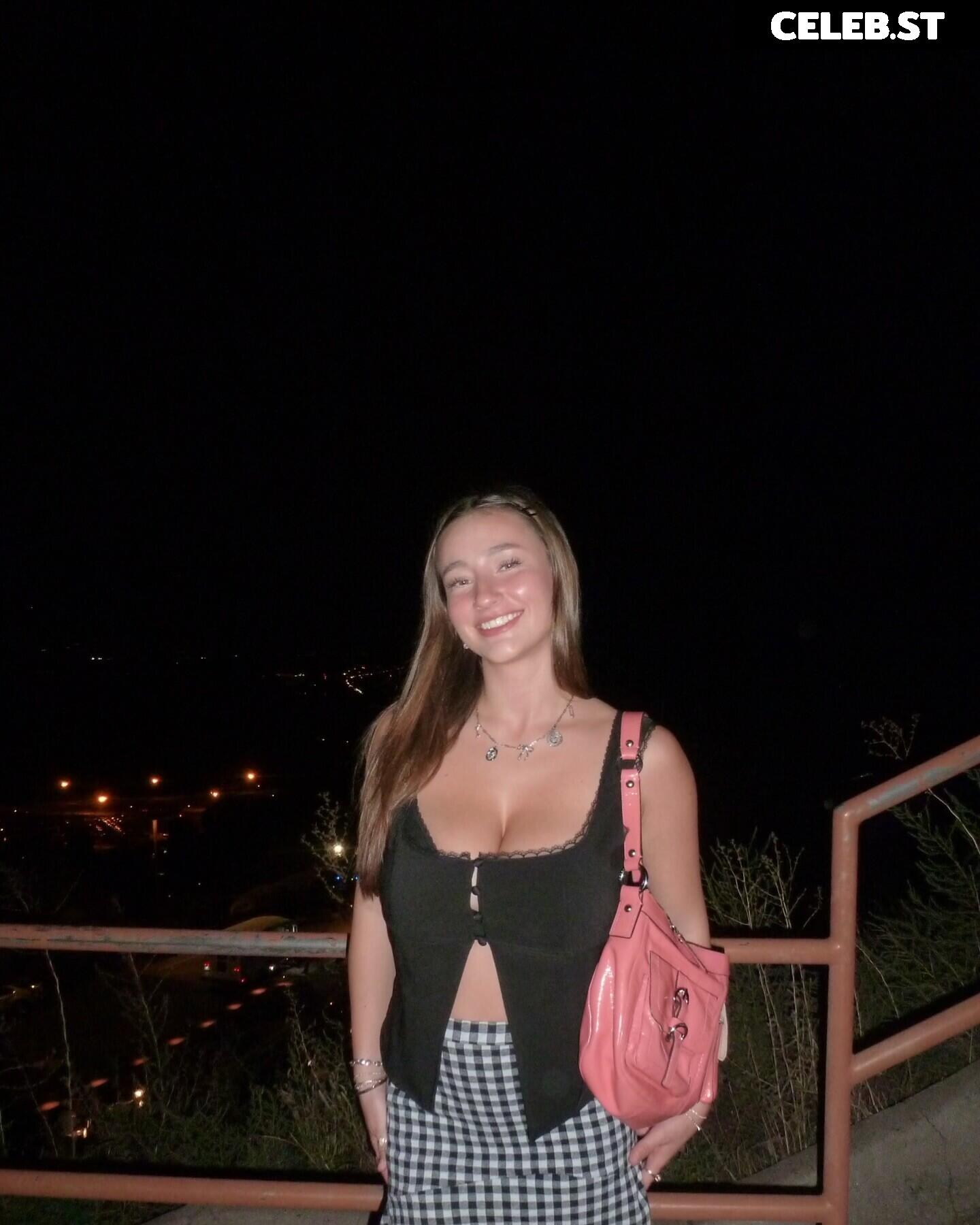 Nnevelpappermann | Devon Shae Image 4754466