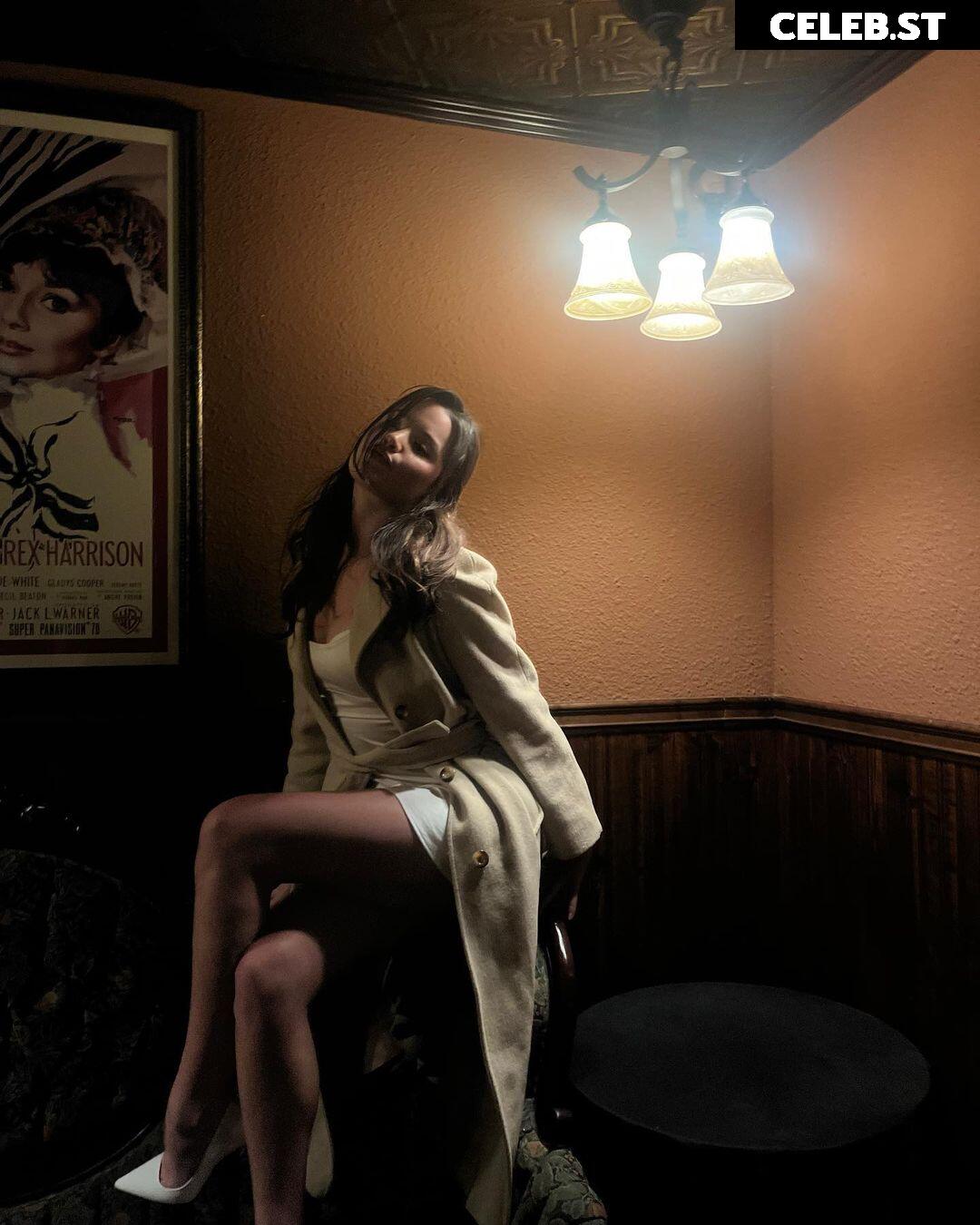 Jules LeBlanc/Annie LeBlanc Image 4751856