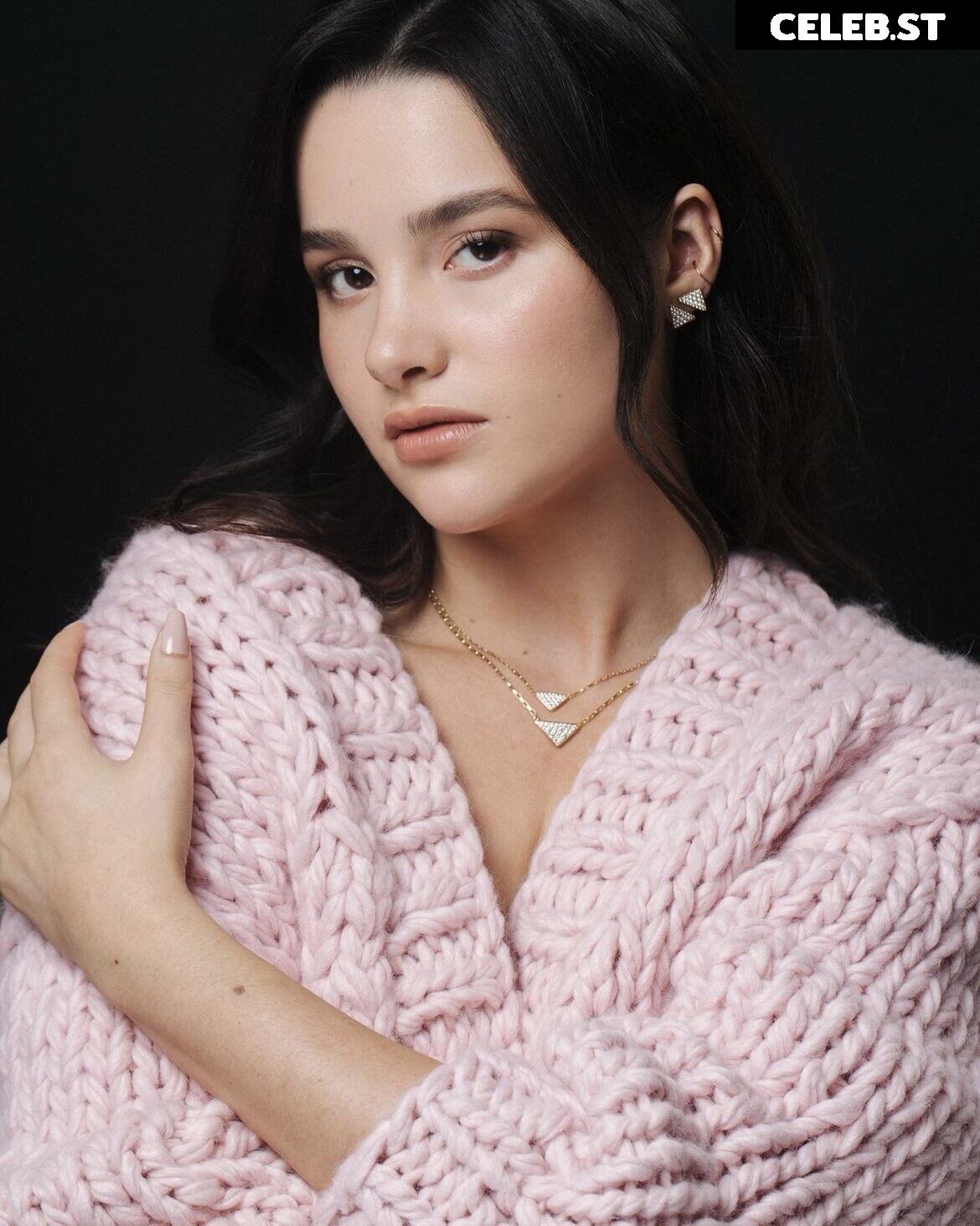 Jules LeBlanc/Annie LeBlanc Image 4751623