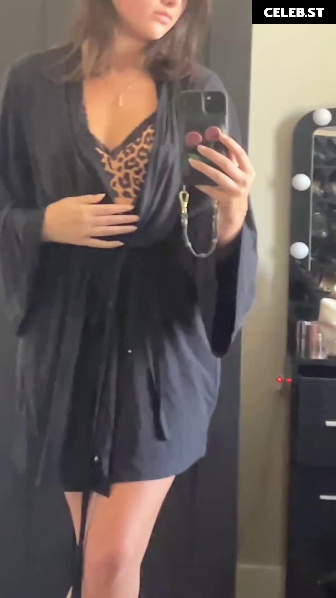 Jules LeBlanc/Annie LeBlanc Image 4752851